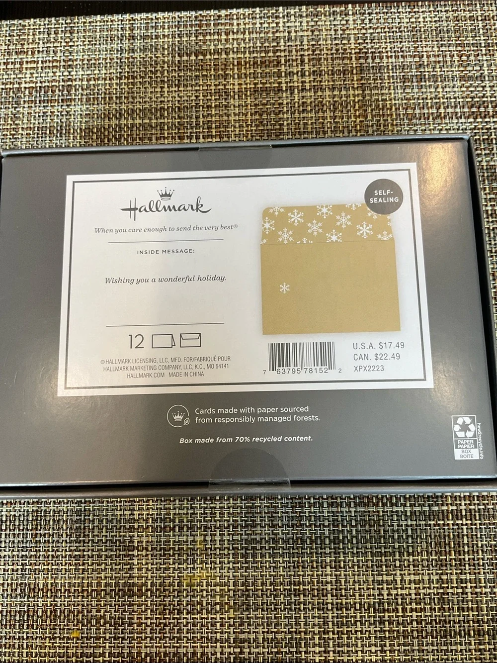 Hallmark  Poinsettia Holiday Cards with Gold Accents NWT